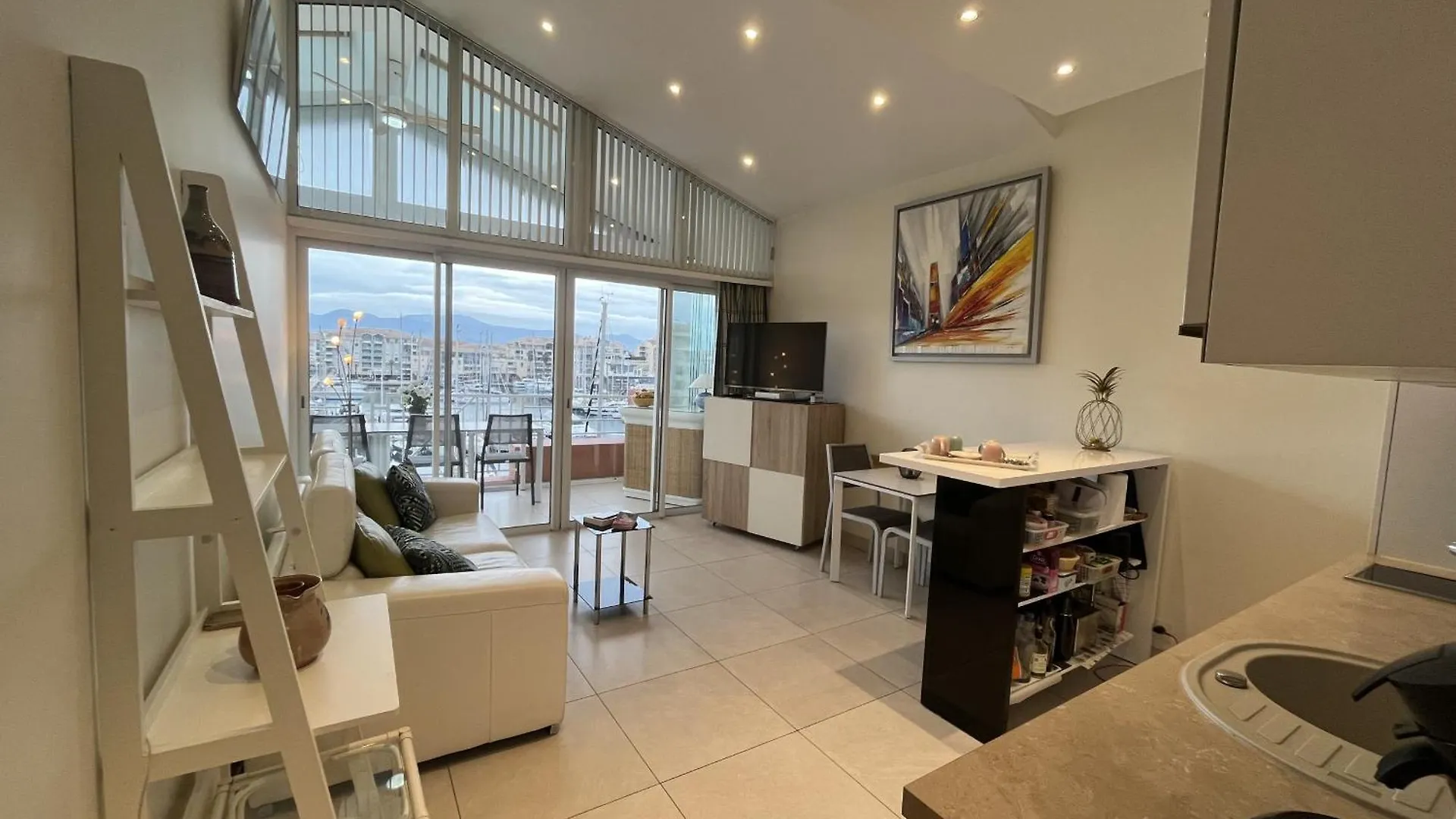 Le Must Cap Hermes, Incroyable Vue Sur Port, T2- Frejus