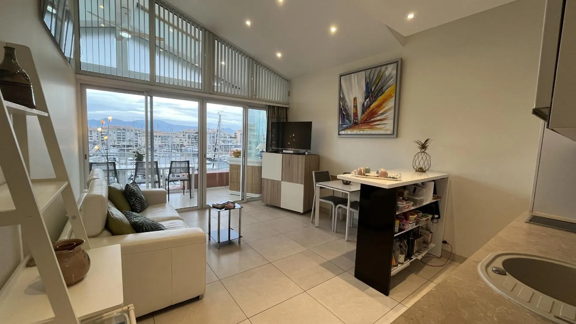 Le Must Cap Hermes, Incroyable Vue Sur Port, T2- Frejus
